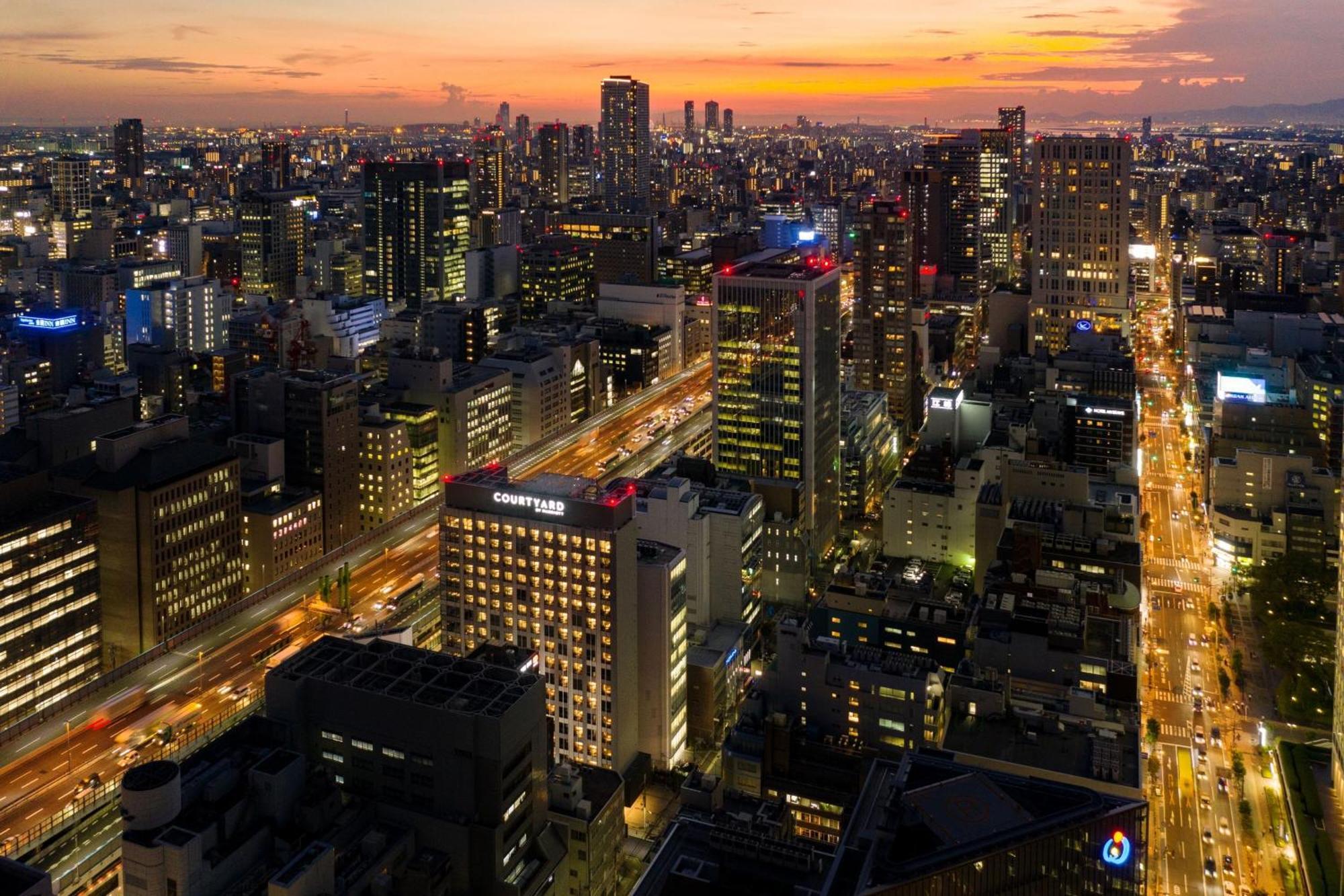Courtyard By Marriott Osaka Honmachi Hotel Екстериор снимка