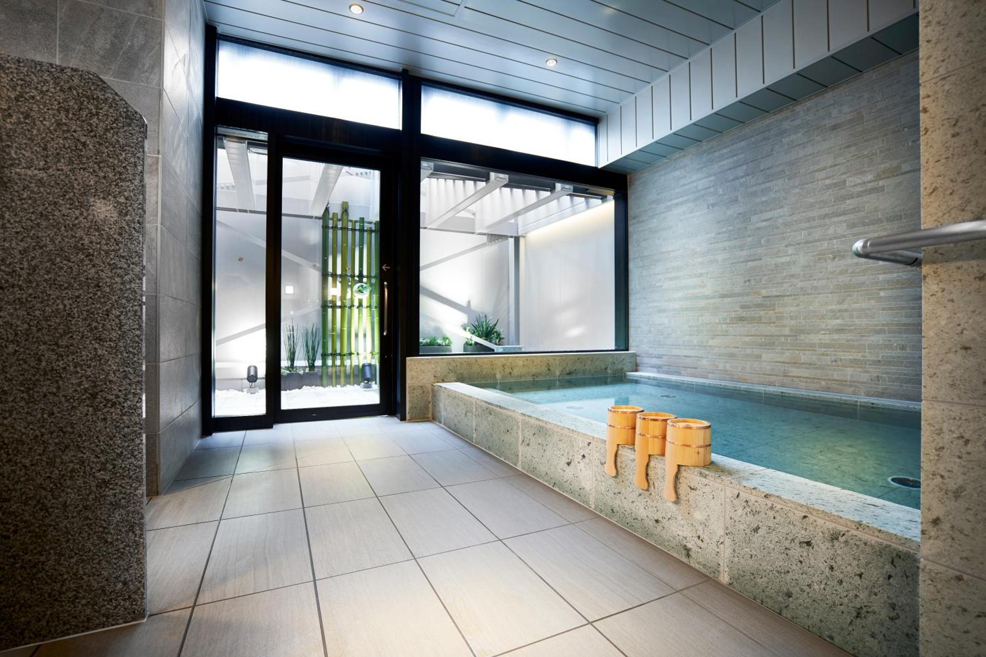 Courtyard By Marriott Osaka Honmachi Hotel Стая снимка