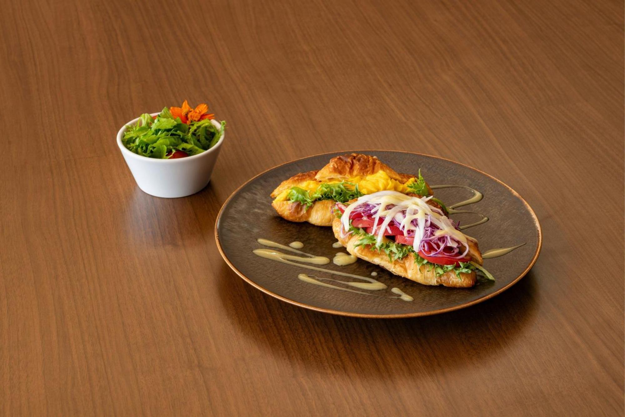 Courtyard By Marriott Osaka Honmachi Hotel Екстериор снимка