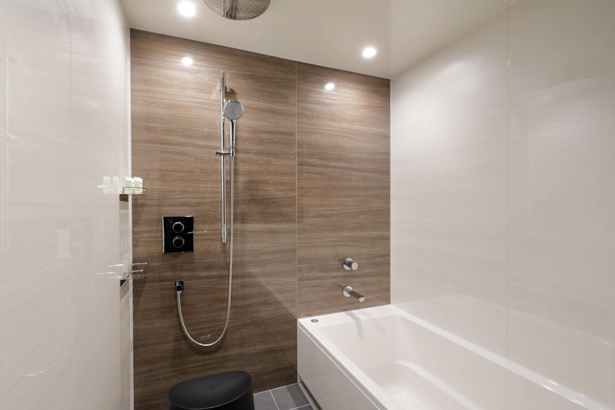 Courtyard By Marriott Osaka Honmachi Hotel Екстериор снимка