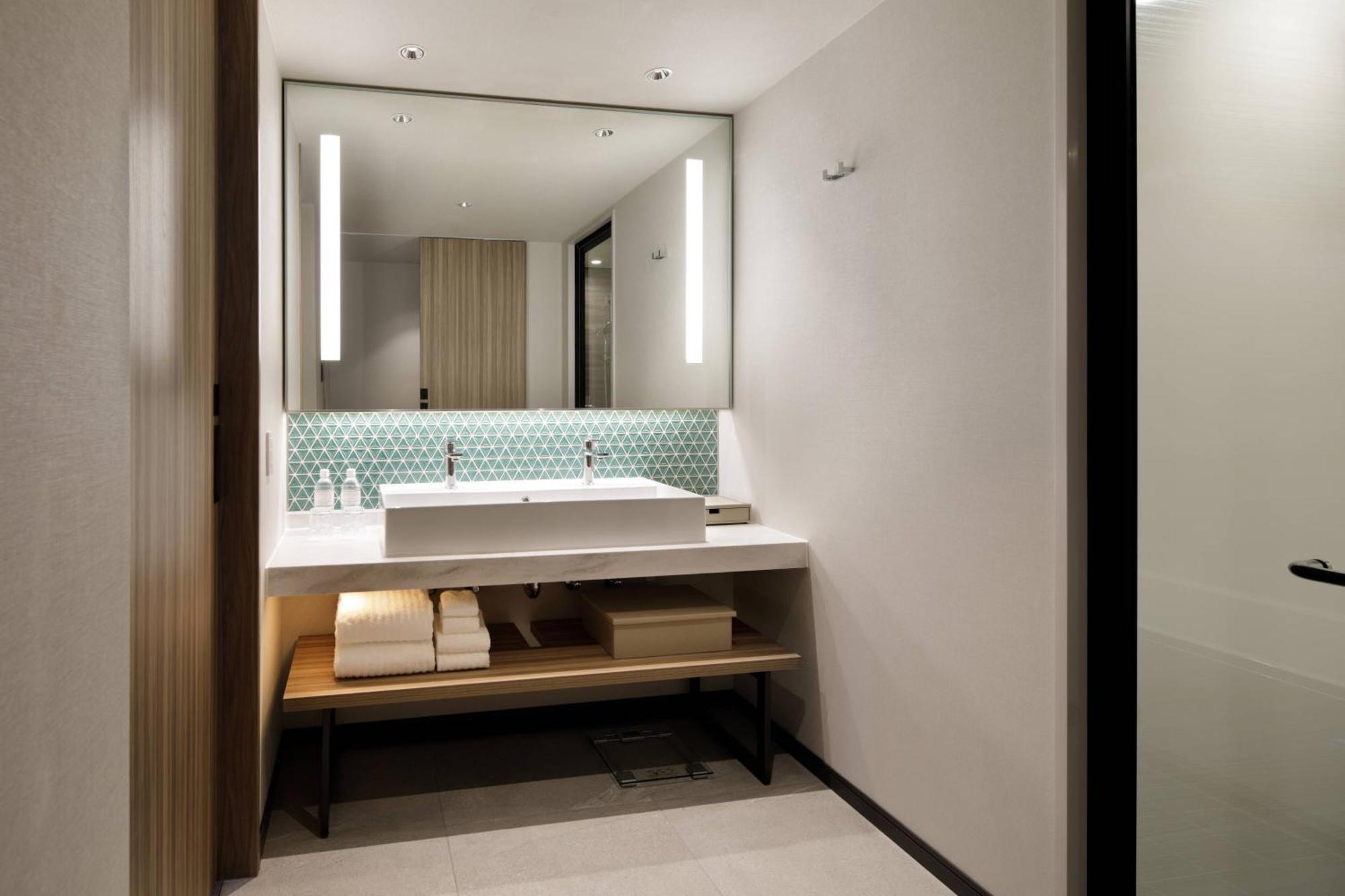 Courtyard By Marriott Osaka Honmachi Hotel Екстериор снимка